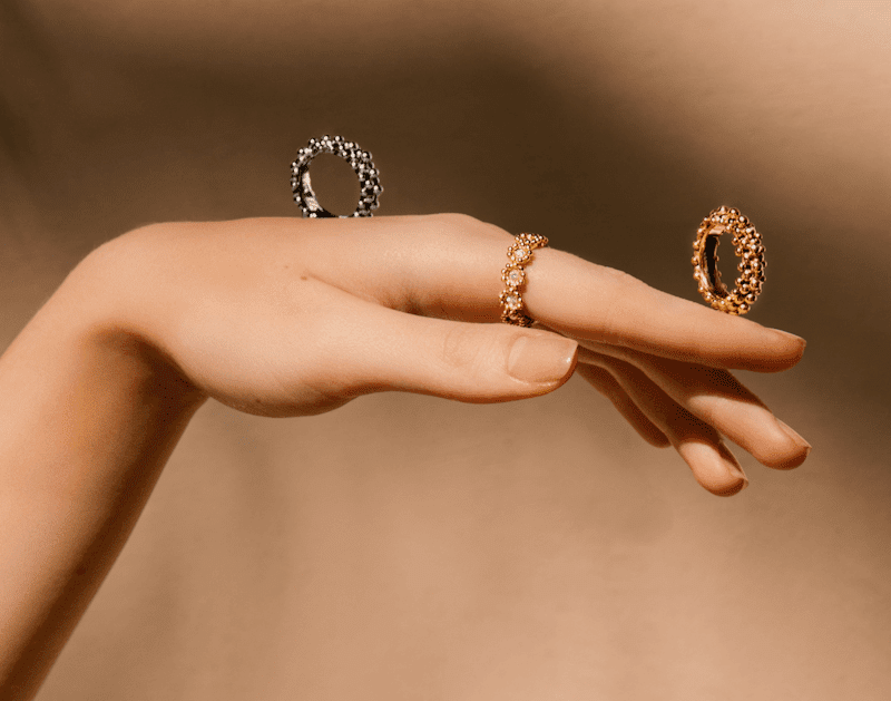 O impacto da cultura brasileira nas joias de Carla Amorim O impacto da cultura brasileira nas joias de Carla Amorim