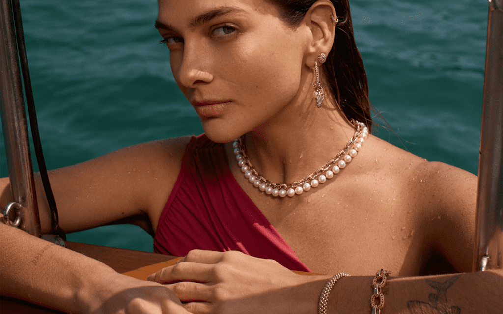 Como manter minhas joias de ouro 18k brilhantes Como manter minhas joias de ouro 18k brilhantes