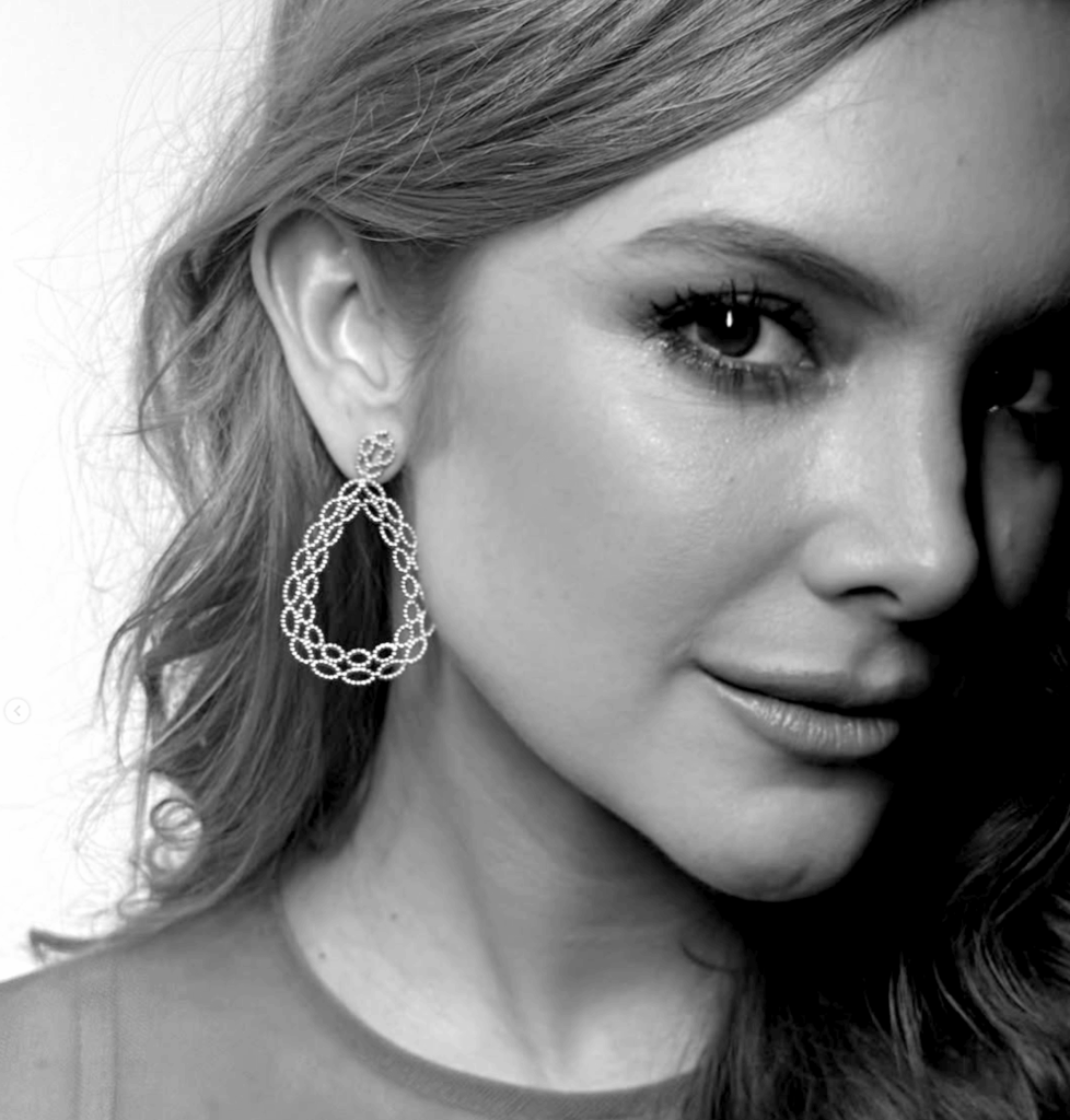 Yana Sardenberg Yana Sardenberg